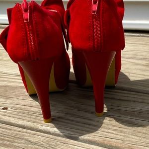 Like new, red, high heels